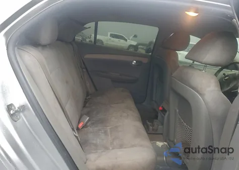 2010 Chevrolet Malibu Ls z USA, uszkodzony, nr VIN 1G1ZA5EB3AF106848